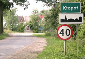znak D-42 z nazwą miejscowości